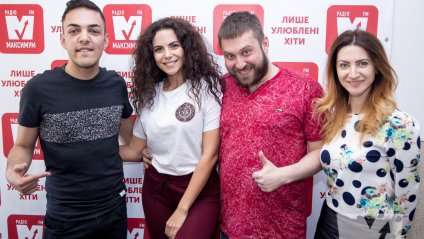 Настя Каменських у пісні попросила в «Укравтодору» полагодити дороги (відео)