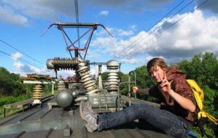 Полювання на вдале селфі ледь не вбило 18-річного юнака