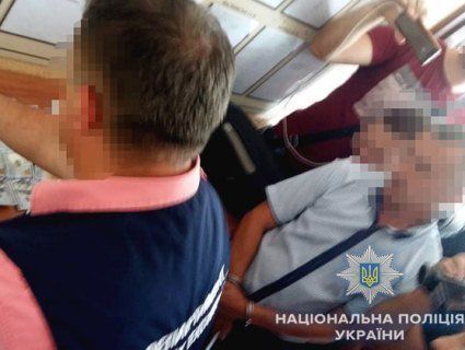 «Сліпа юстиція»: в Ужгороді на хабарі піймали адвоката