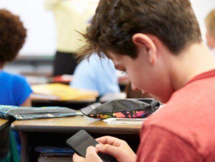 Французькі школярі можуть залишитися без смартфонів