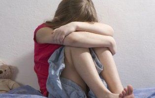 На Харківщині дівчинку, яку шукала поліція, утримував у себе 67-річний збоченець