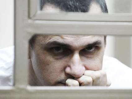 Російські тюремники можуть насильно змусити Сенцова їсти