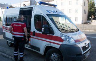 У Києві водій шкільного автобуса помер за рулем