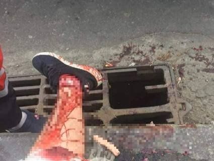 У Києві хлопець розірвав вену, провалившись ногою у водостік