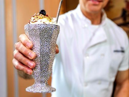 Найдорожчий молочний коктейль подають у Нью-Йорку
