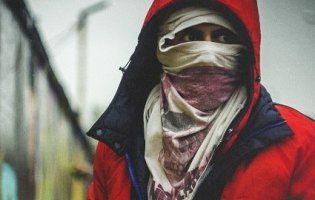 На Київщині вандали вкрали деревце з могили атовця напередодні його Дня народження (фото)