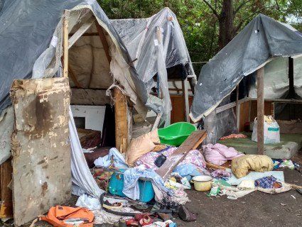 Підлітків, які порізали циган у таборі на Львівщині, помістили під варту