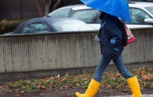 Холод, вітер, дощ: на Україну насувається арктичний циклон