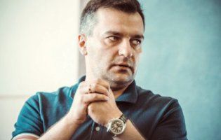 Про що домовилися між собою українські політики та як купуються місця у партіях