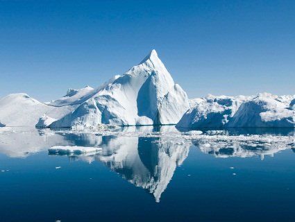 Від Гренландії відколовся гігантський айсберг (відео)