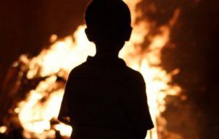 На Франківщині у пожежі згоріли двоє дітей