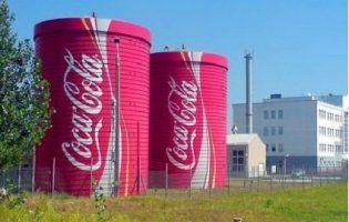 Без Coca-Cola та Carlsberg: чому два найбільші бренди можуть зупинити виробництво в Україні