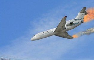 Літак палав і падав, а пасажири знімали це на відео (відео)