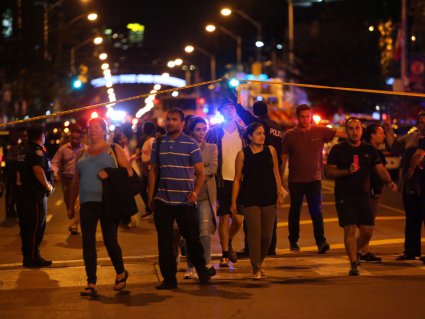 В Торонто невідомий розстрілював людей прямо на вулиці: є жертви