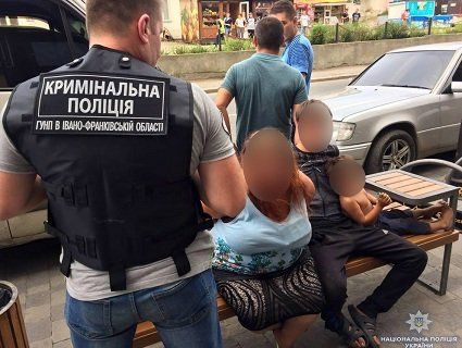 В Івано-Франківську чоловік продав власного сина за 100 тисяч гривень