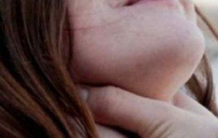 Дитяча жорстокість: у Дніпрі підлітки побили дитину на очах у всього двору