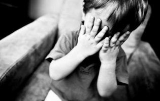 На Волині дітей, яких разом з матір’ю чоловік вигнав на вулицю, забрали у притулок