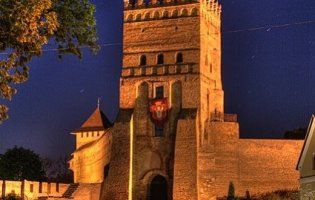 Лучан запрошують провести ніч у замку Любарта