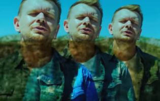Сашко Положинський презентував кліп на новий сингл «Сонечко шкварить» (відео)
