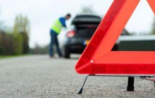 У Києві ДТП з мажором закінчилося бійкою між поліцією та очевидцями (відео)