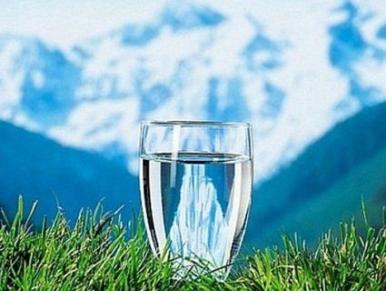 Триває Світовий тиждень води: скільки треба пити дітям і дорослим