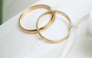 Весільна афера: дівчина вирішила зіграти роль нареченої, а шлюб виявився справжнім