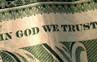Через атеїстів американські долари можуть змінити свій вигляд