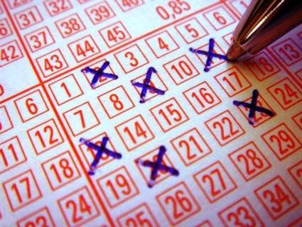 Везіння на мільйон: жарт обернувся лотерейним виграшем