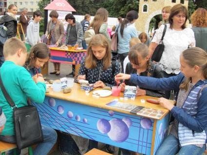 Луцьк-іменинник святкує: ярмарок із хмільними медами, дитячі забави і трохи історії