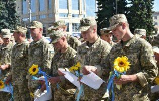 У Луцьку зустріли севастопольських авіаторів (фото)