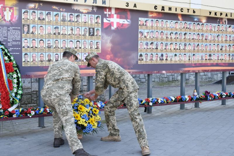 Севастопольці у Луцьку вшанували загиблих в АТО 