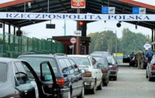 Катастрофа на польських митницях паралізує кордон з Україною