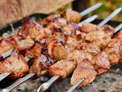 Українців просять не купувати м'ясо через сибірську виразку