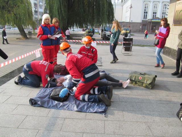 У Луцьку відбулися змагання бригад екстреної медичної допомоги фото 3