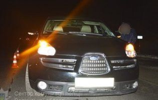 Спалили джип Боровика, батька прокурора, якого Луценко називає головою бурштинової мафії (фото, відео)