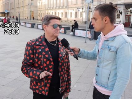 Український політолог вигуляв у Москві піжонську шкірянку за 700 доларів (відео)