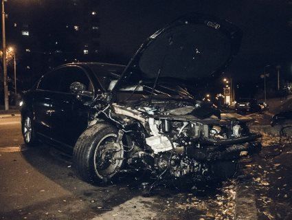 У Києві захмелілий гонщик влаштував розборки з поліцією: зіткнулося 5 авто (відео)