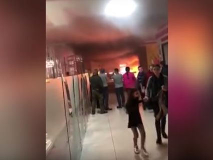 В Житомирі через фритюрницю мало не повторилося Кемерово: серйозна пожежа у ТЦ (відео)