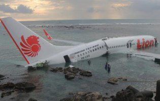 В Індонезії розбився Boeing 737, загинуло 189 пасажирів