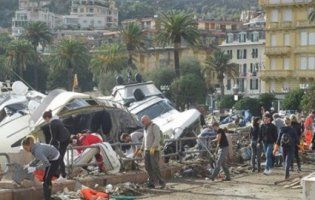 Острів Сицилія потерпає від жахливих злив: загинуло більше 10 людей (фото, відео)