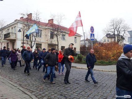 У Луцьку протестують волинські шахтарі (фото)