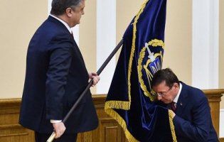 Юрій Луценко подав заяву на звільнення Президенту України (відео)