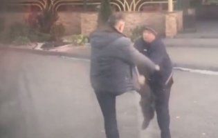 У Рівному пасажири зняли «махач» двох водіїв маршруток (відео)