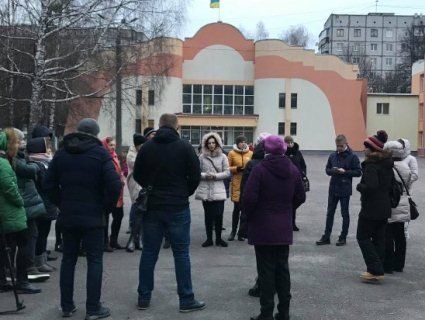 Рівненські школярі у страшній небезпеці