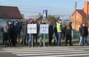 Безстрокова акція протесту волинських євробляхарів: чого вимагають учасники? Фото