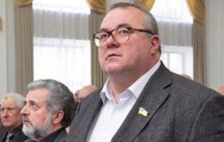 «Своїх не здаємо»: Рада не зняла недоторканність з екс-регіонала, який накрав півмільярда