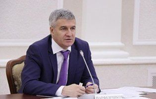 Російський чиновник вирішив проблему закриття шкіл: «Нехай про дитину думає її батько»