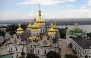 Московські попи залишилися без Почаєва