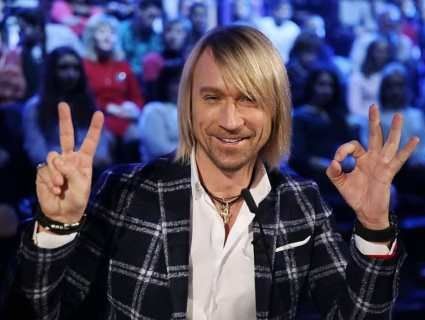 Фанати Олега Винника вражають його оригінальними подарунками