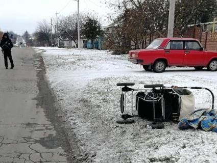 Проломлений череп і перекинута коляска: на Дніпровщині «в устілку» п’яний водій збив вагітну з дитиною